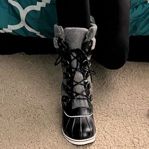 DREAM PAIRS Women's Mid-Calf WaterProof Winter Snow Boots